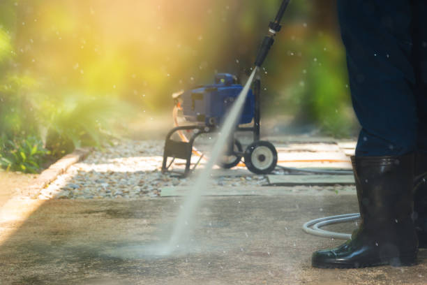 Best Playground Equipment Cleaning  in Petaluma, CA